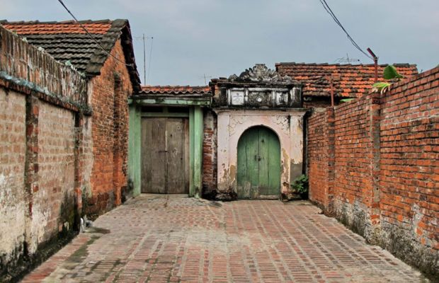 Duong Lam Ancient Village